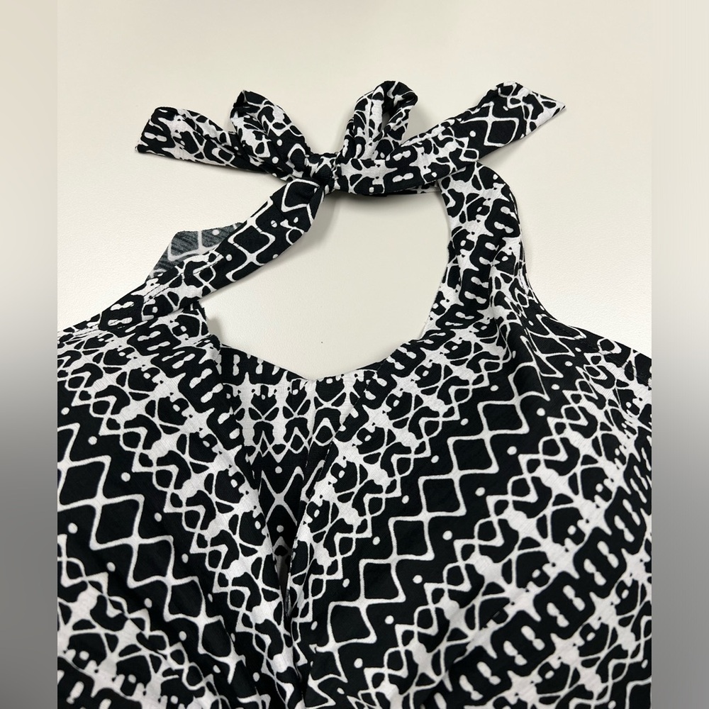 Halter One-Piece Swimsuit - Picture 4 of 10